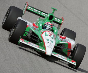 Tony Kanaan driving #11 for Andretti Green Racing